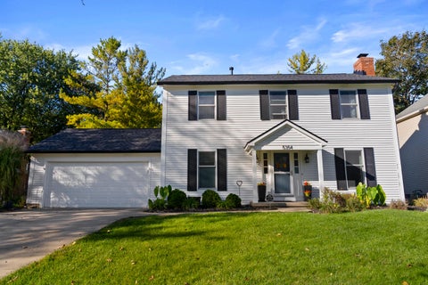 Photo of 5354 Roscommon Road, Dublin, OH 43017 (MLS # 226037584)