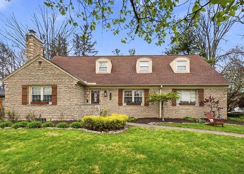 Photo of 2808 E Broad Street, Columbus, OH 43209 (MLS # 226011989)