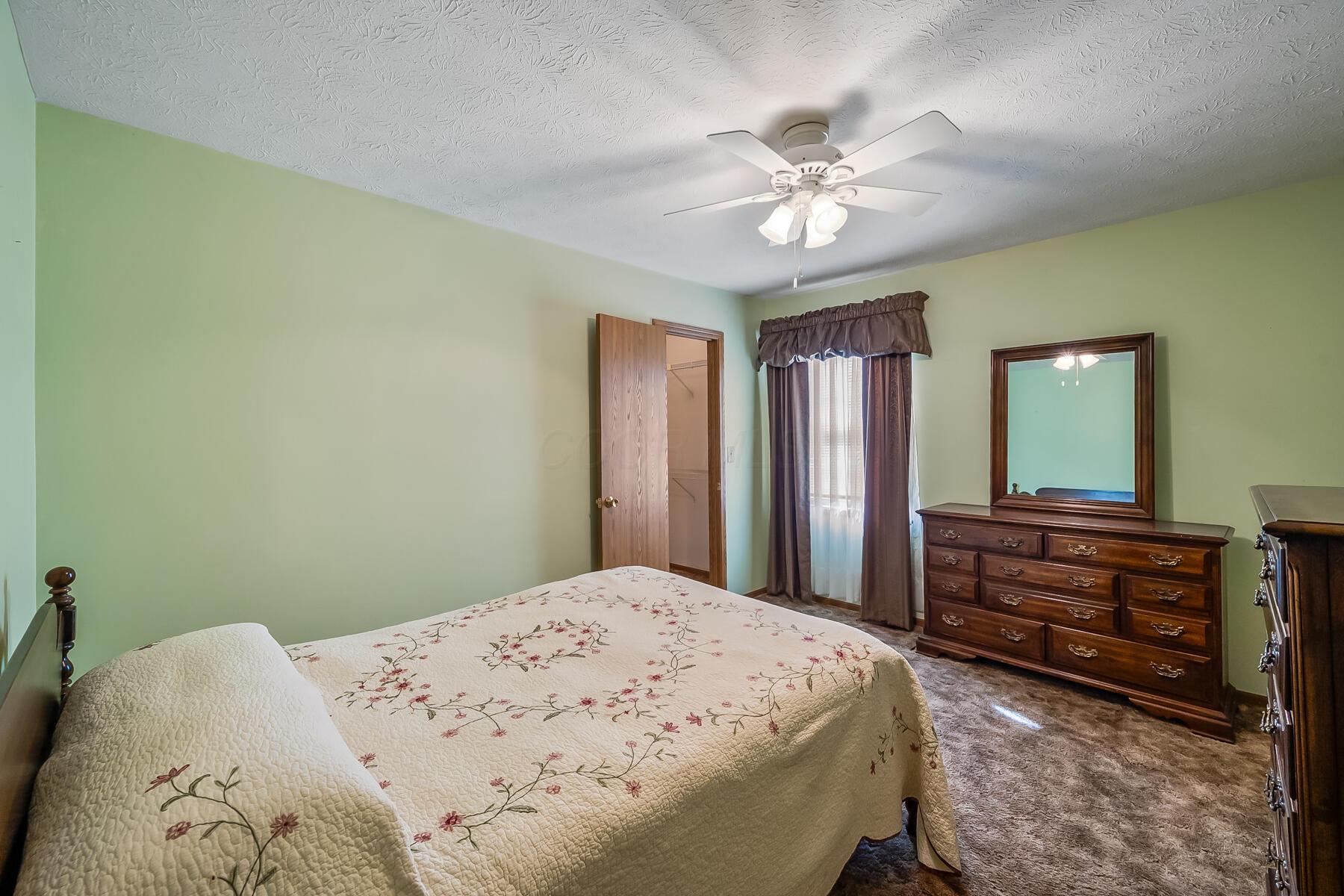 1078 W Fairground Street, Marion, Ohio image 23