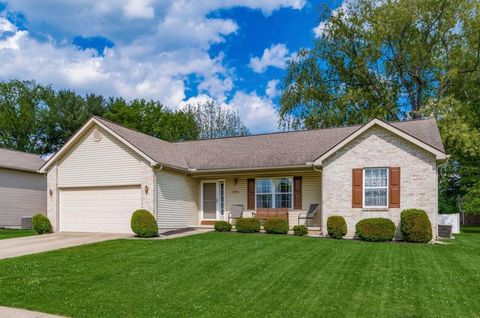 Photo of 1950 Patrick Drive E, Newark, OH 43055 (MLS # 226018035)
