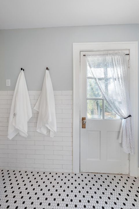 Tiny photo for 389 Wetmore Road, Columbus, OH 43214 (MLS # 226003052)