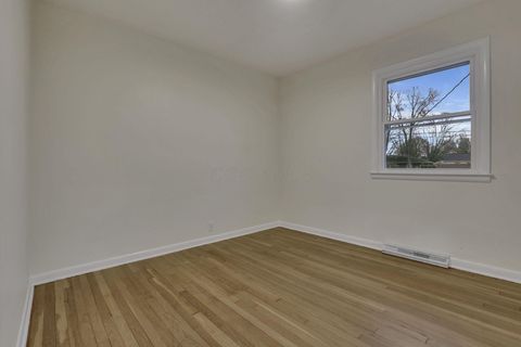 Tiny photo for 350 Lorraine Drive, Pickerington, OH 43147 (MLS # 225045543)