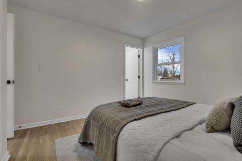 Tiny photo for 350 Lorraine Drive, Pickerington, OH 43147 (MLS # 225045543)