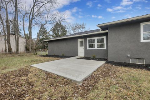Tiny photo for 350 Lorraine Drive, Pickerington, OH 43147 (MLS # 225045543)