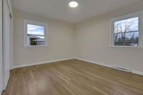 Tiny photo for 350 Lorraine Drive, Pickerington, OH 43147 (MLS # 225045543)