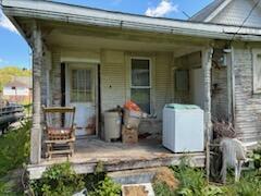 18 Republic Avenue