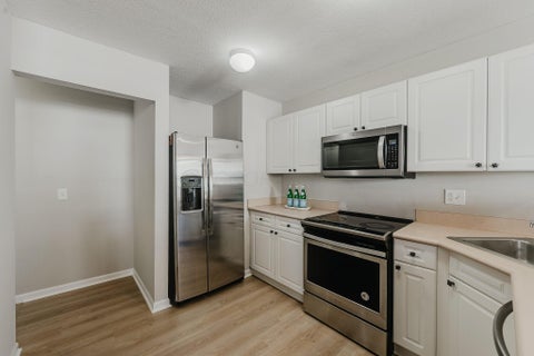 Tiny photo for 5964 Thunder Gulch Drive 34 #34, New Albany, OH 43054 (MLS # 226036599)