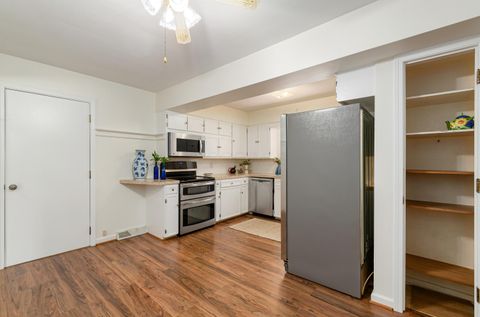 Tiny photo for 566 Kenwell Drive, Newark, OH 43055 (MLS # 226022132)