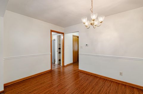 Tiny photo for 566 Kenwell Drive, Newark, OH 43055 (MLS # 226022132)