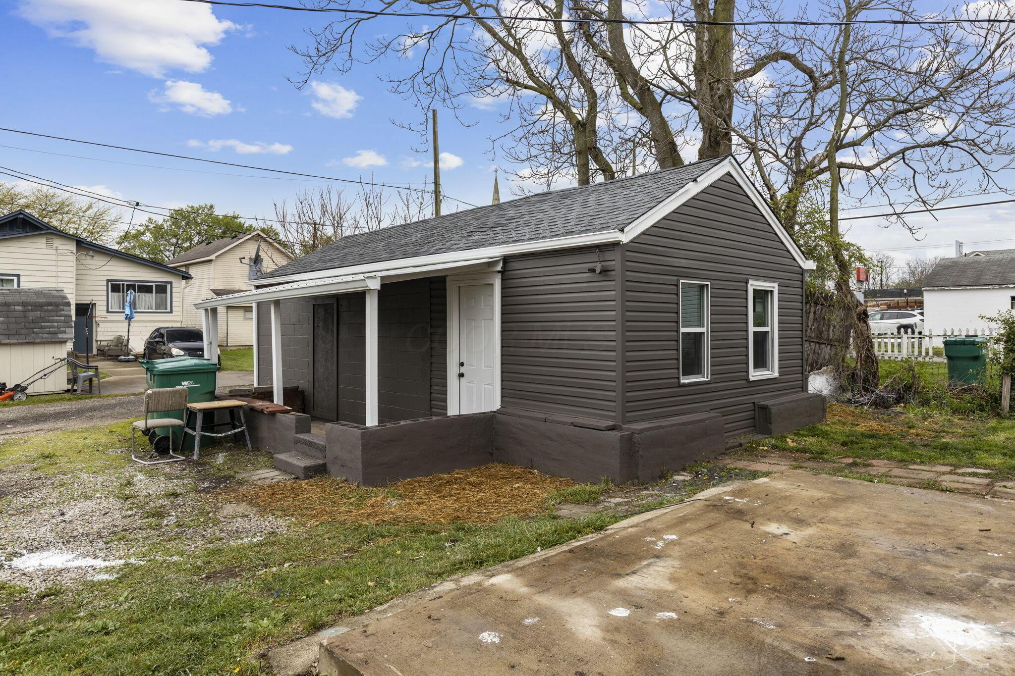 39 S West Street, West Jefferson, Ohio image 3