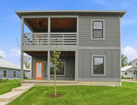 Photo of 55 East Street, Buckeye Lake, OH 43008 (MLS # 226014886)