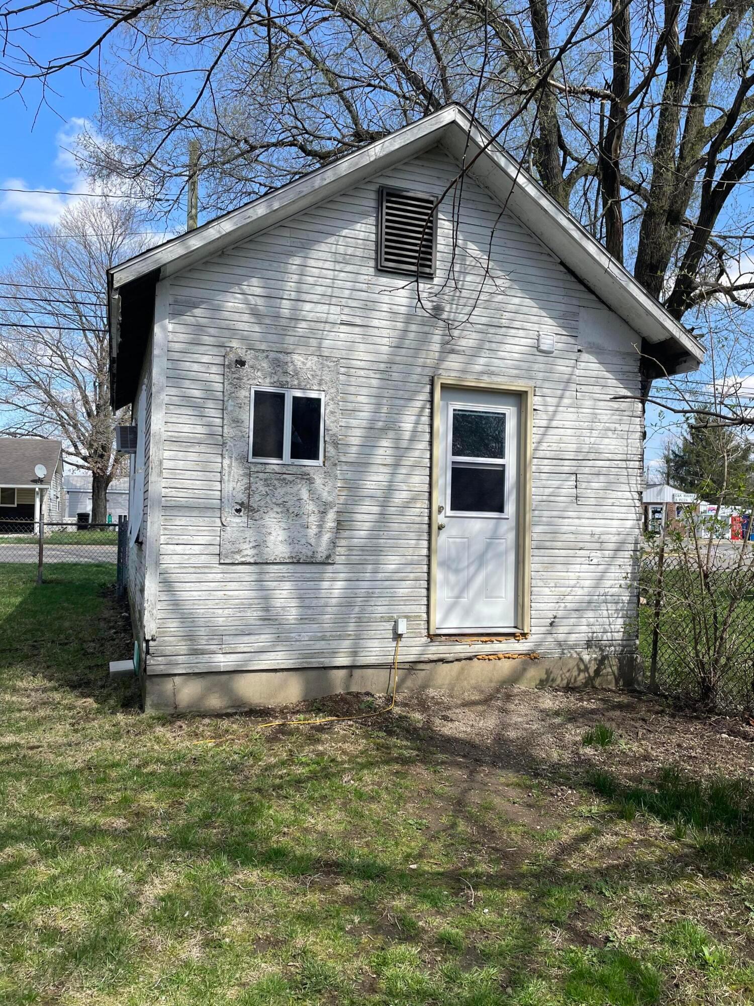 16705 Main Street, Williamsport, Ohio image 3