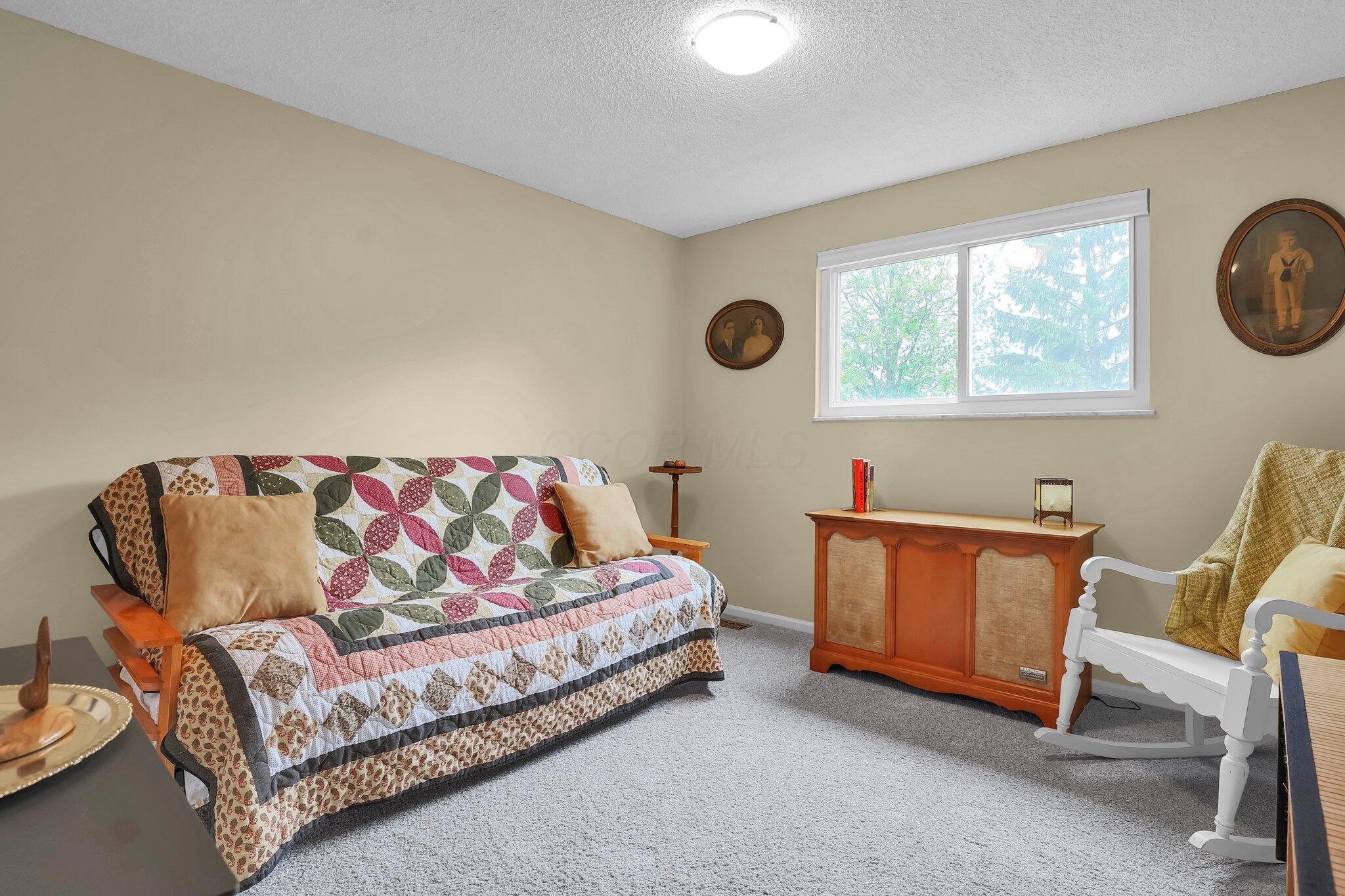 4873 Brixston Drive, Hilliard, Ohio image 17