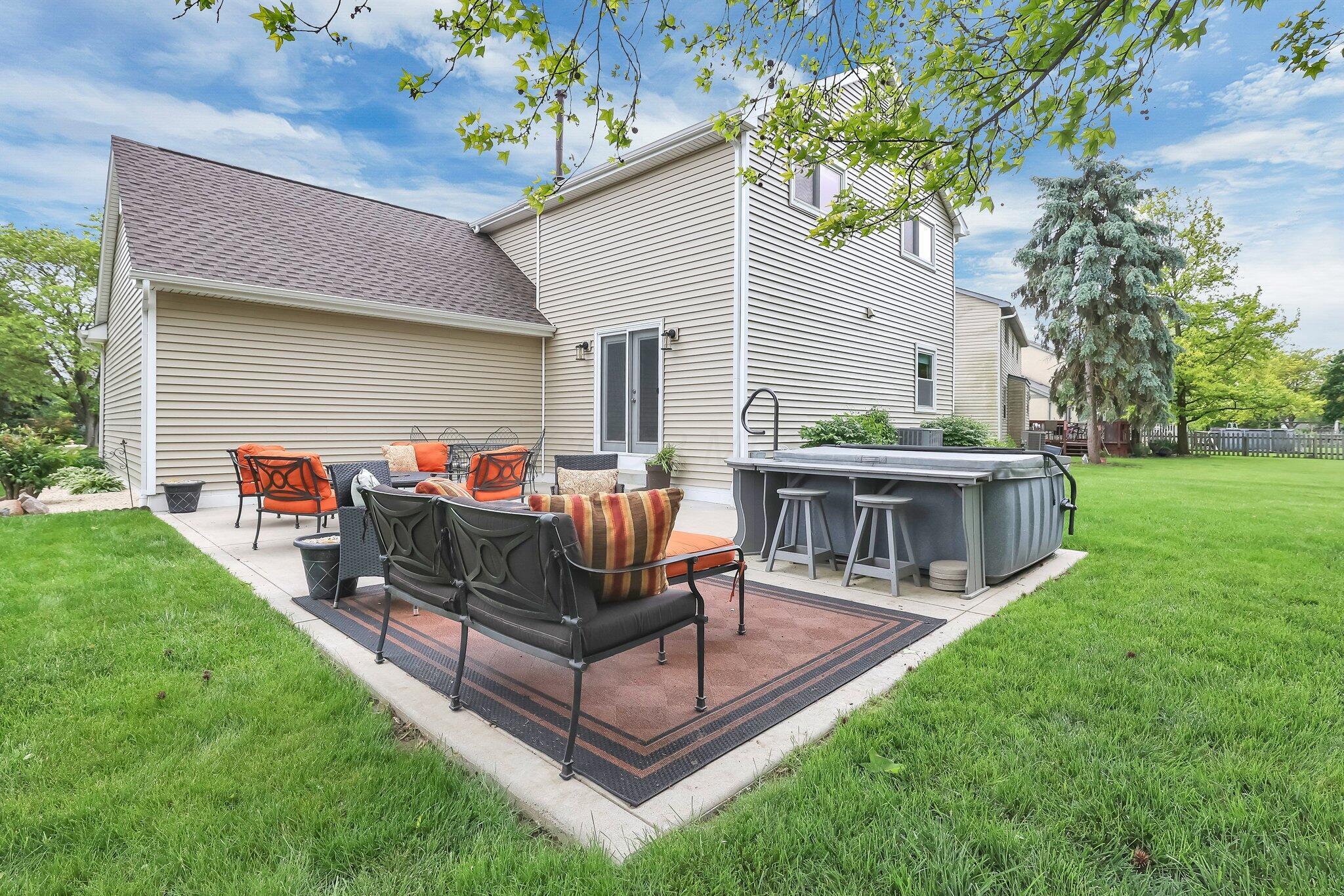 4873 Brixston Drive, Hilliard, Ohio image 24