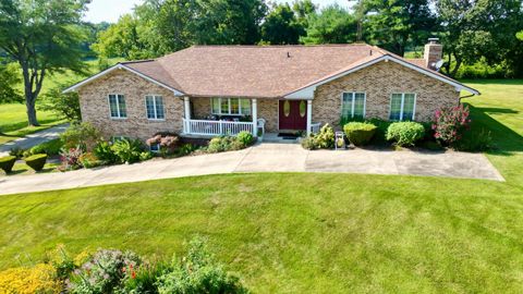 Homes For Sale - 25414 State Route 335 Ave<br/> Waverly, OH 45690
