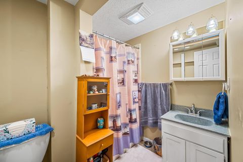 Tiny photo for 212 Elm Street, Marion, OH 43302 (MLS # 225045345)