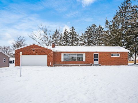 Photo of 1938 Richwood Drive, Mansfield, OH 44904 (MLS # 226001567)