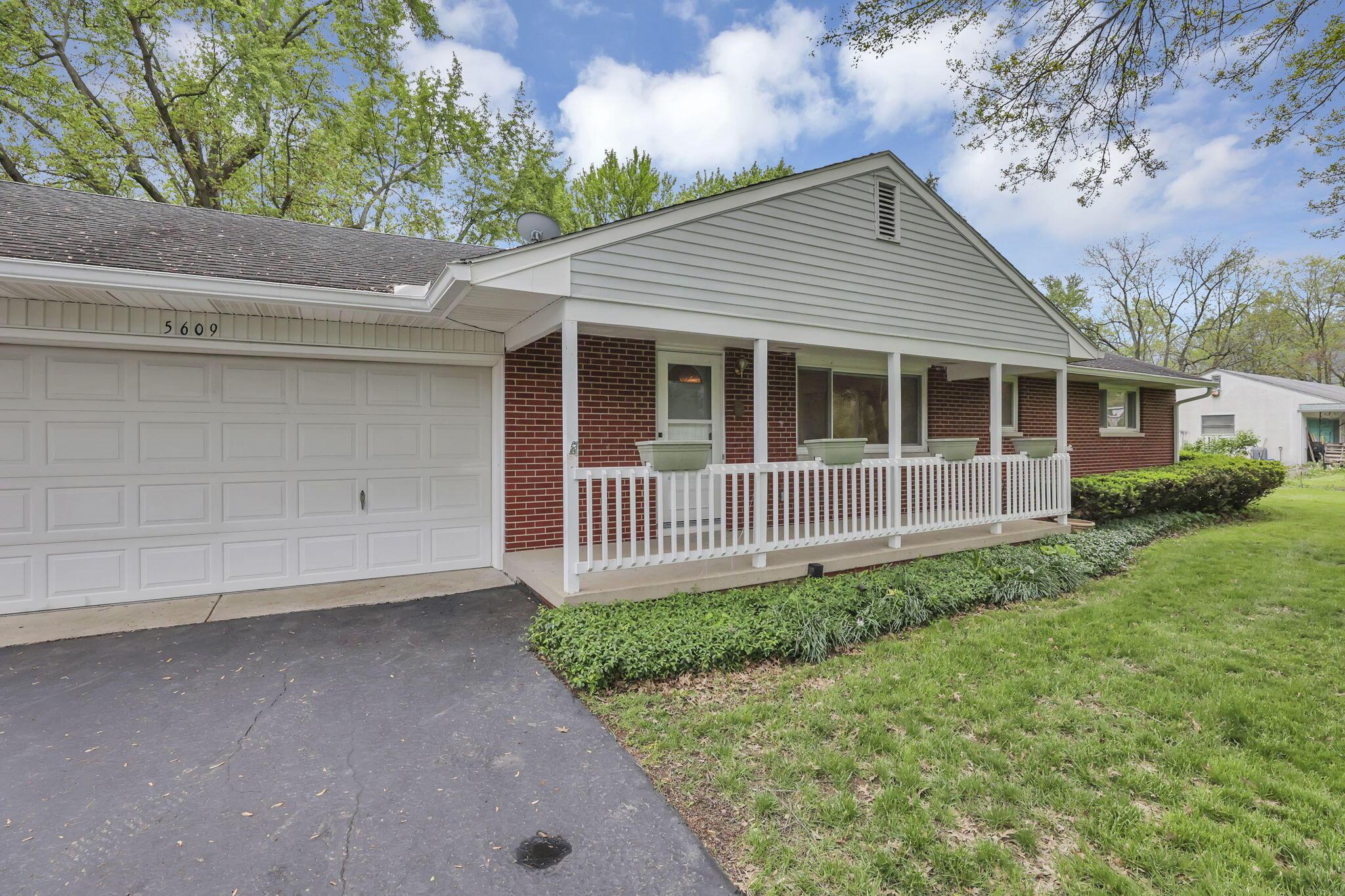 5609 Hayden Run Road, Hilliard, Ohio image 8