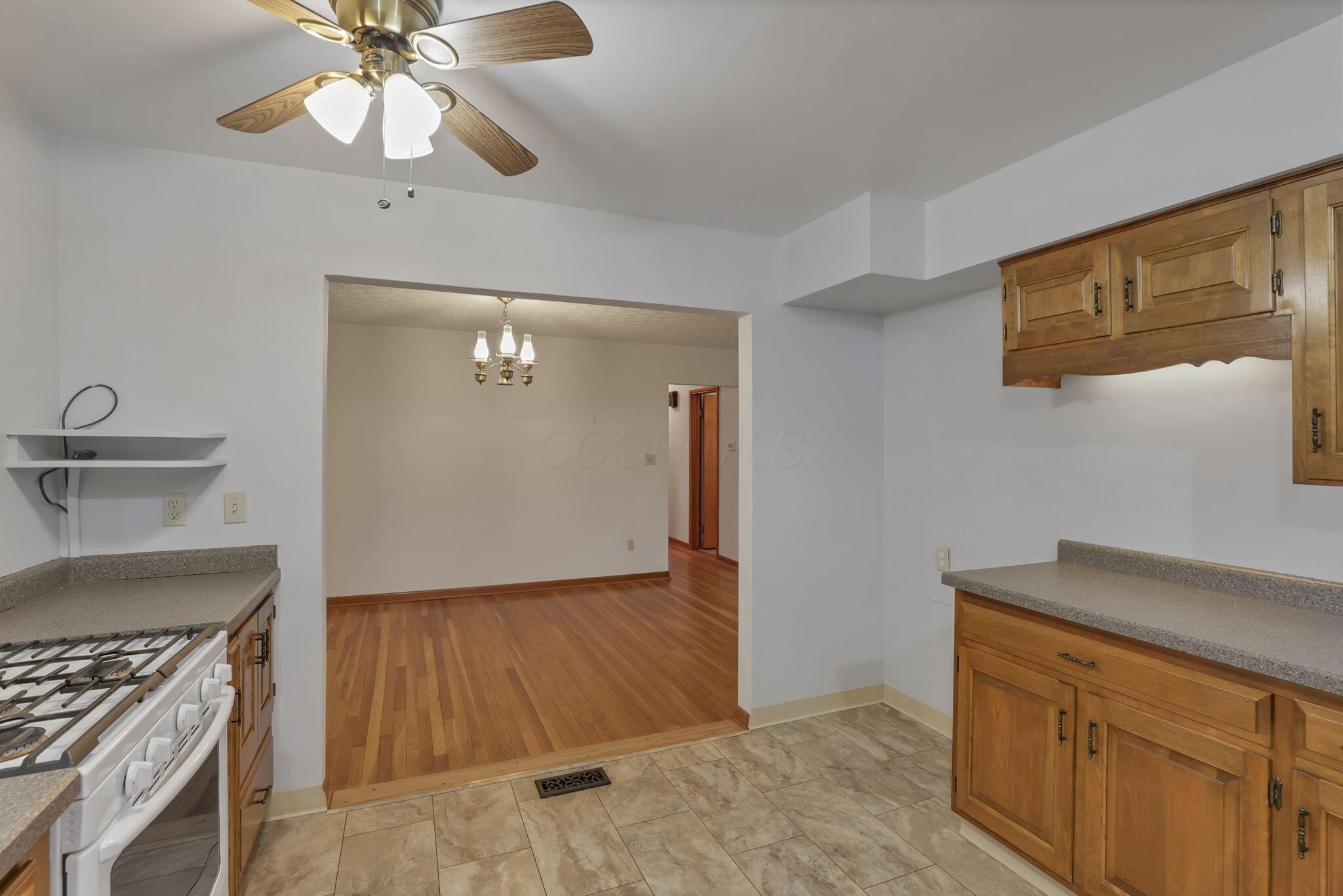 5609 Hayden Run Road, Hilliard, Ohio image 23