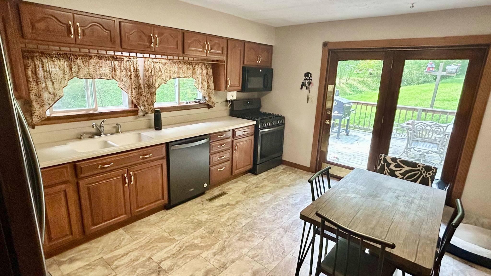 3965 Paradise Road, Sugar Grove, Ohio image 29