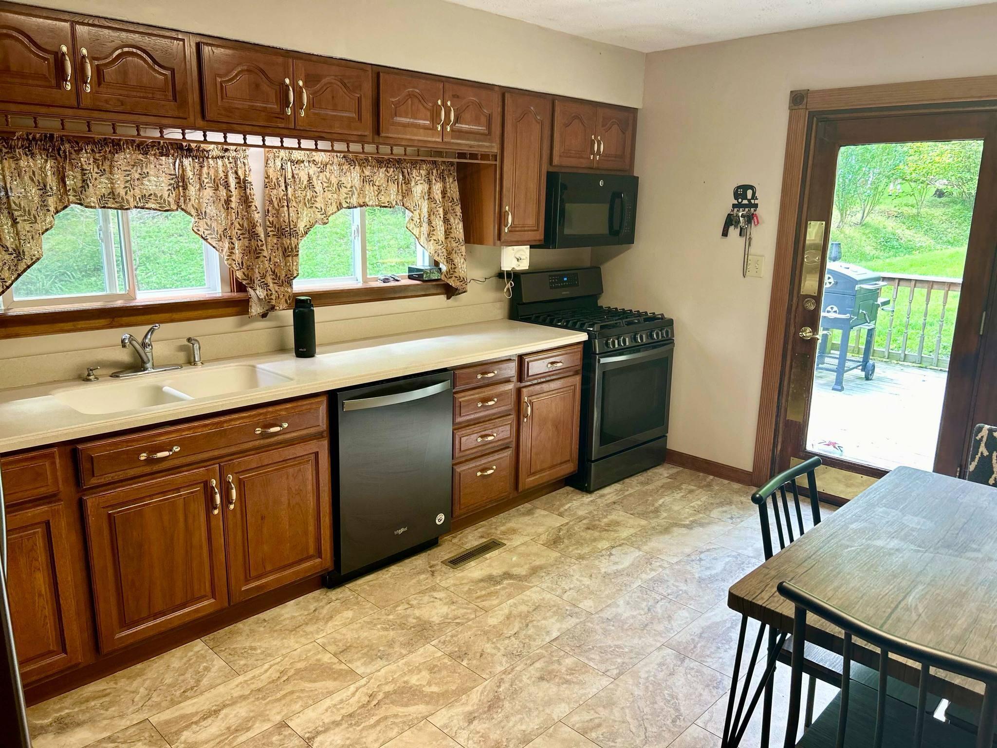 3965 Paradise Road, Sugar Grove, Ohio image 26