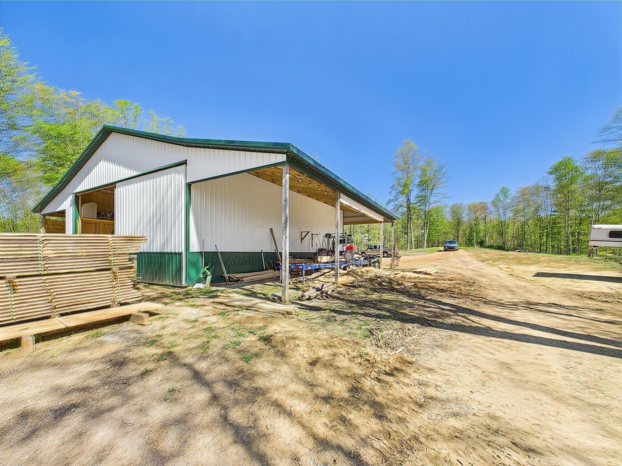 35542 Lake Road, Hamden, Ohio image 45