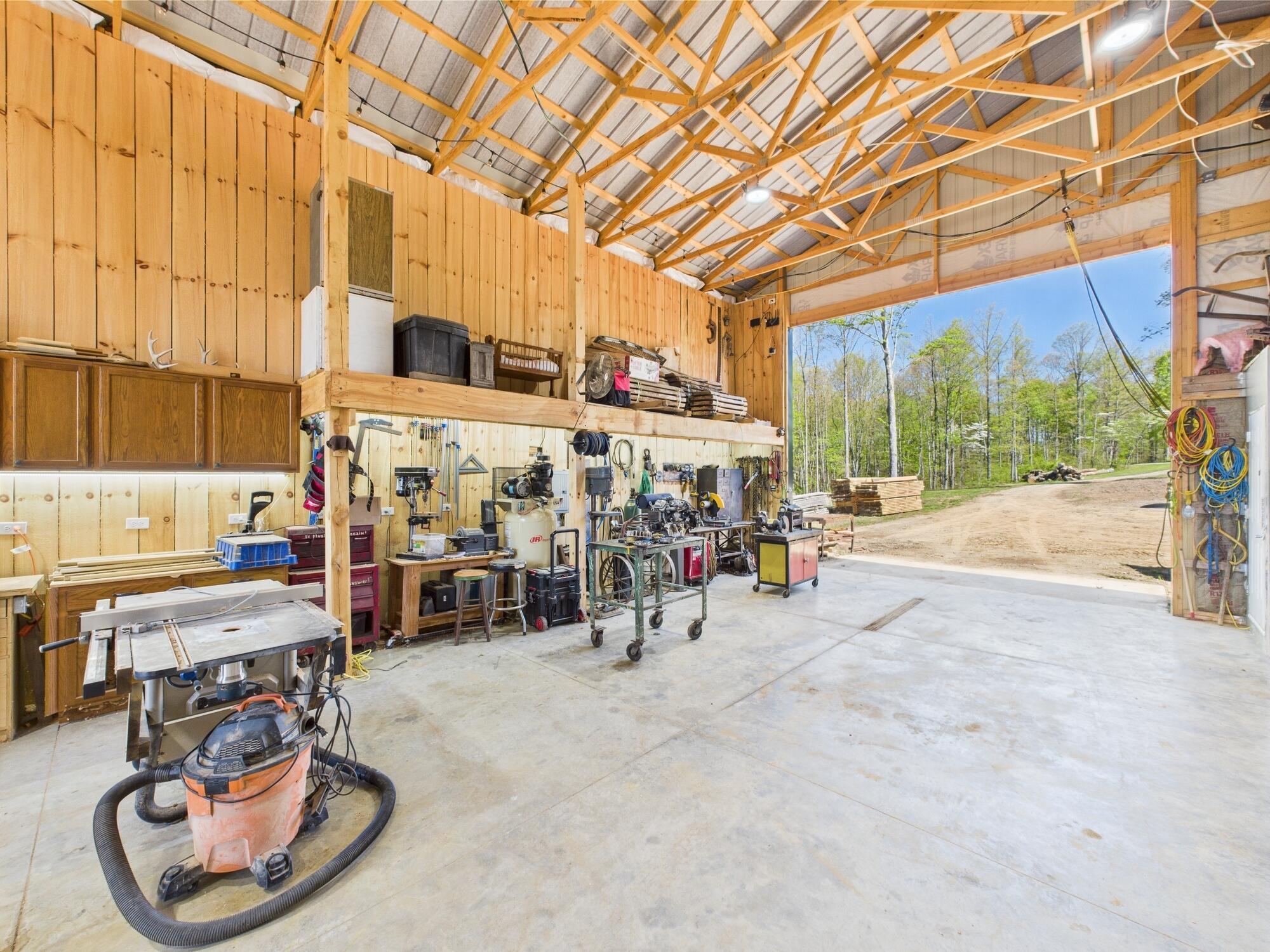 35542 Lake Road, Hamden, Ohio image 43