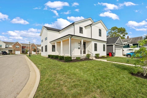 Photo of 3644 Grant Avenue, Grove City, OH 43123 (MLS # 226033406)