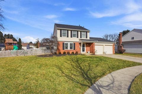 Photo of 3802 Ravens Glen Drive, Columbus, OH 43221 (MLS # 226002584)