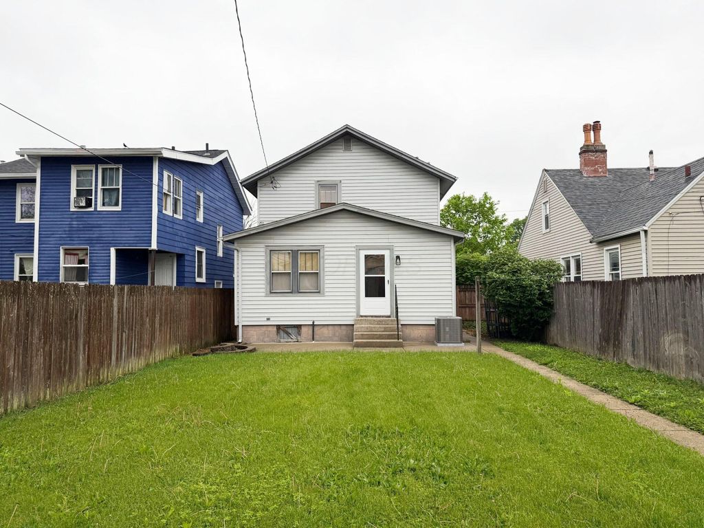 Photo of 442 Larcomb Avenue, Columbus, OH 43223 (MLS # 226014479)