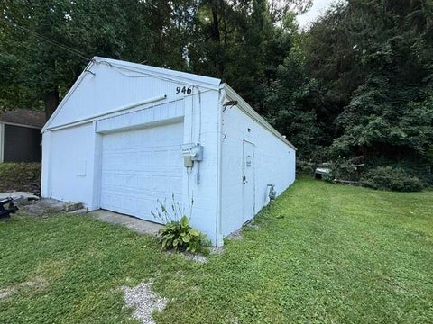 Photo of 946 Meadowview Avenue, Lancaster, OH 43130 (MLS # 226029592)