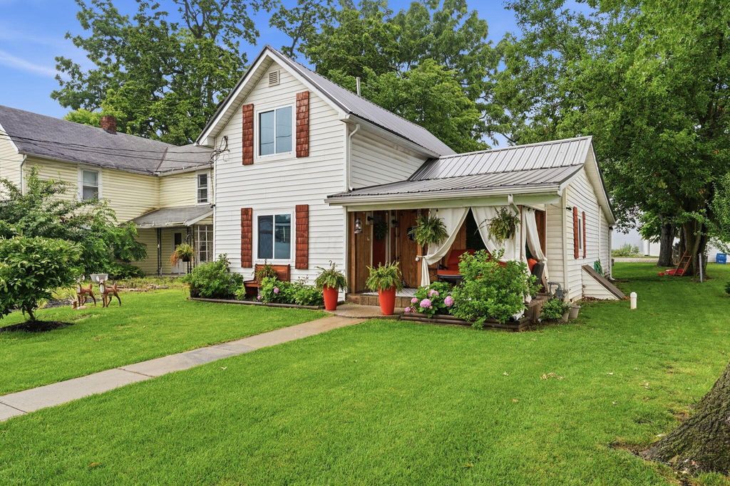 Photo of 603 Dunlap Street, Delaware, OH 43015 (MLS # 226023018)