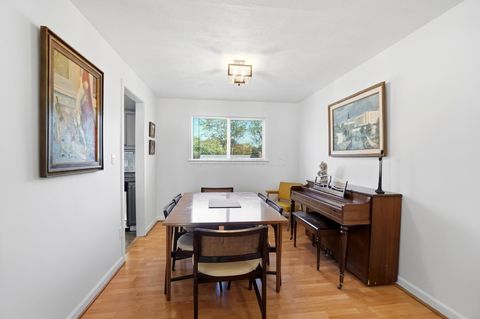 Tiny photo for 3010 Bennington Avenue, Columbus, OH 43231 (MLS # 225040987)