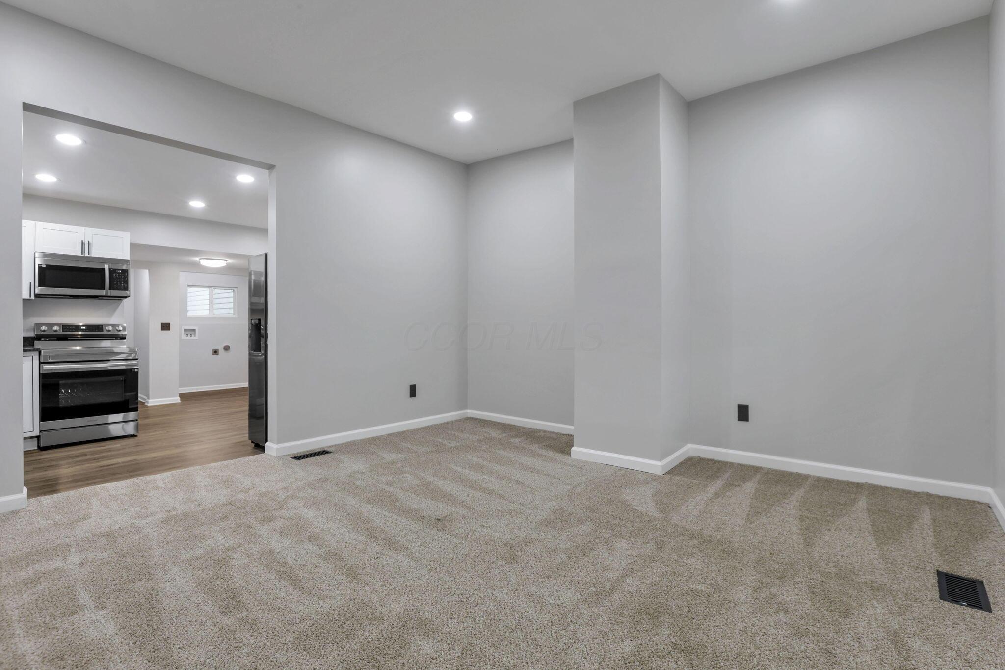 518 S Columbus Street, Lancaster, Ohio image 4