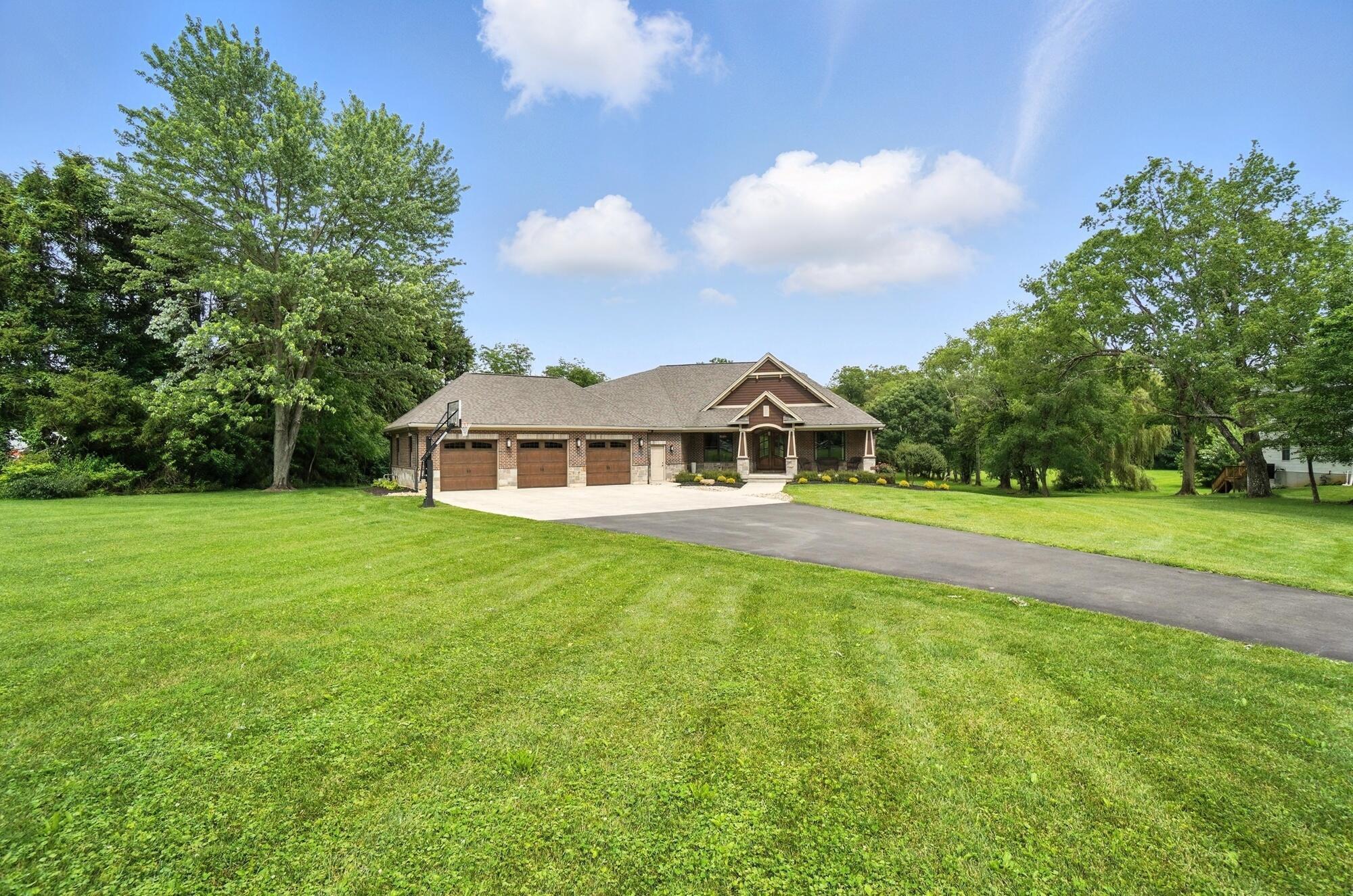 2570 Reynoldsburg New Albany Road