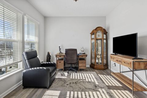 Tiny photo for 517 Pagoda Loop, Delaware, OH 43015 (MLS # 225044884)