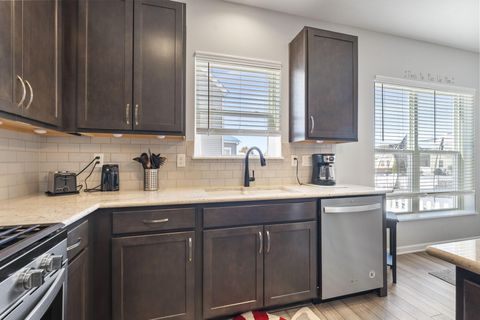 Tiny photo for 517 Pagoda Loop, Delaware, OH 43015 (MLS # 225044884)