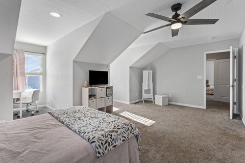 Tiny photo for 517 Pagoda Loop, Delaware, OH 43015 (MLS # 225044884)