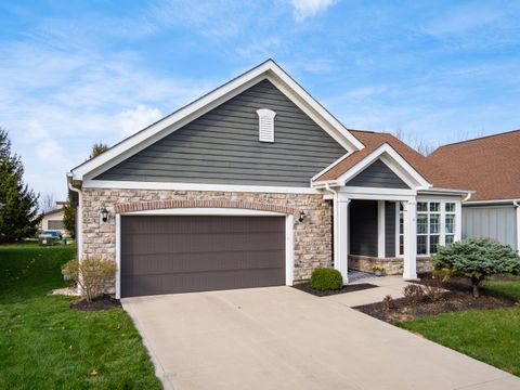 Photo of 8015 Summitpoint Place, Lewis Center, OH 43035 (MLS # 226009483)