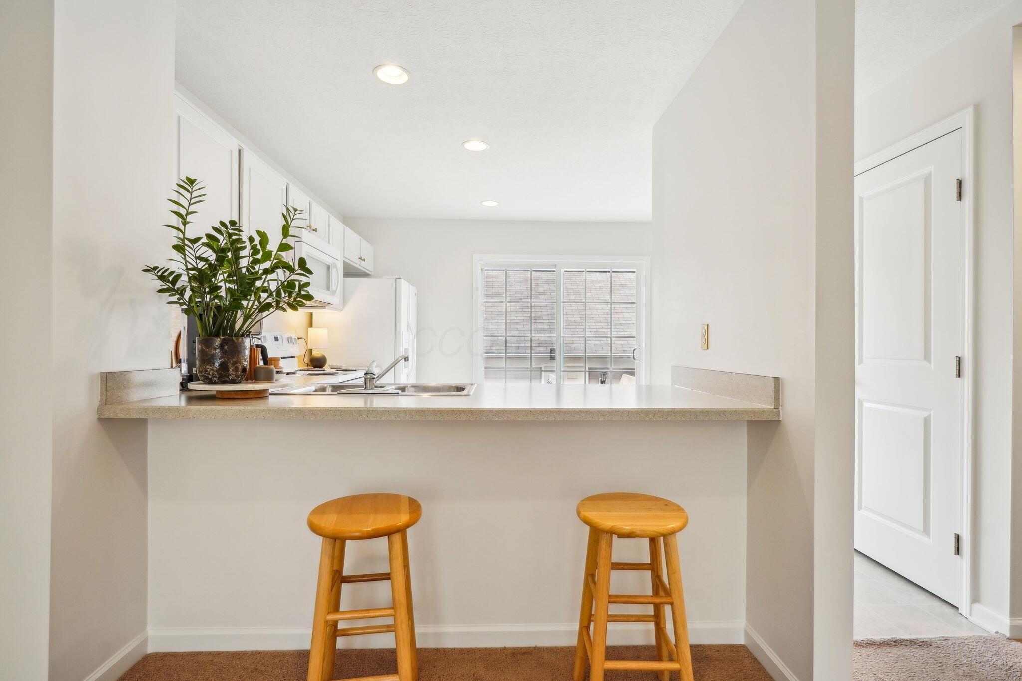 3857 Dowitcher Lane, Columbus, Ohio image 8
