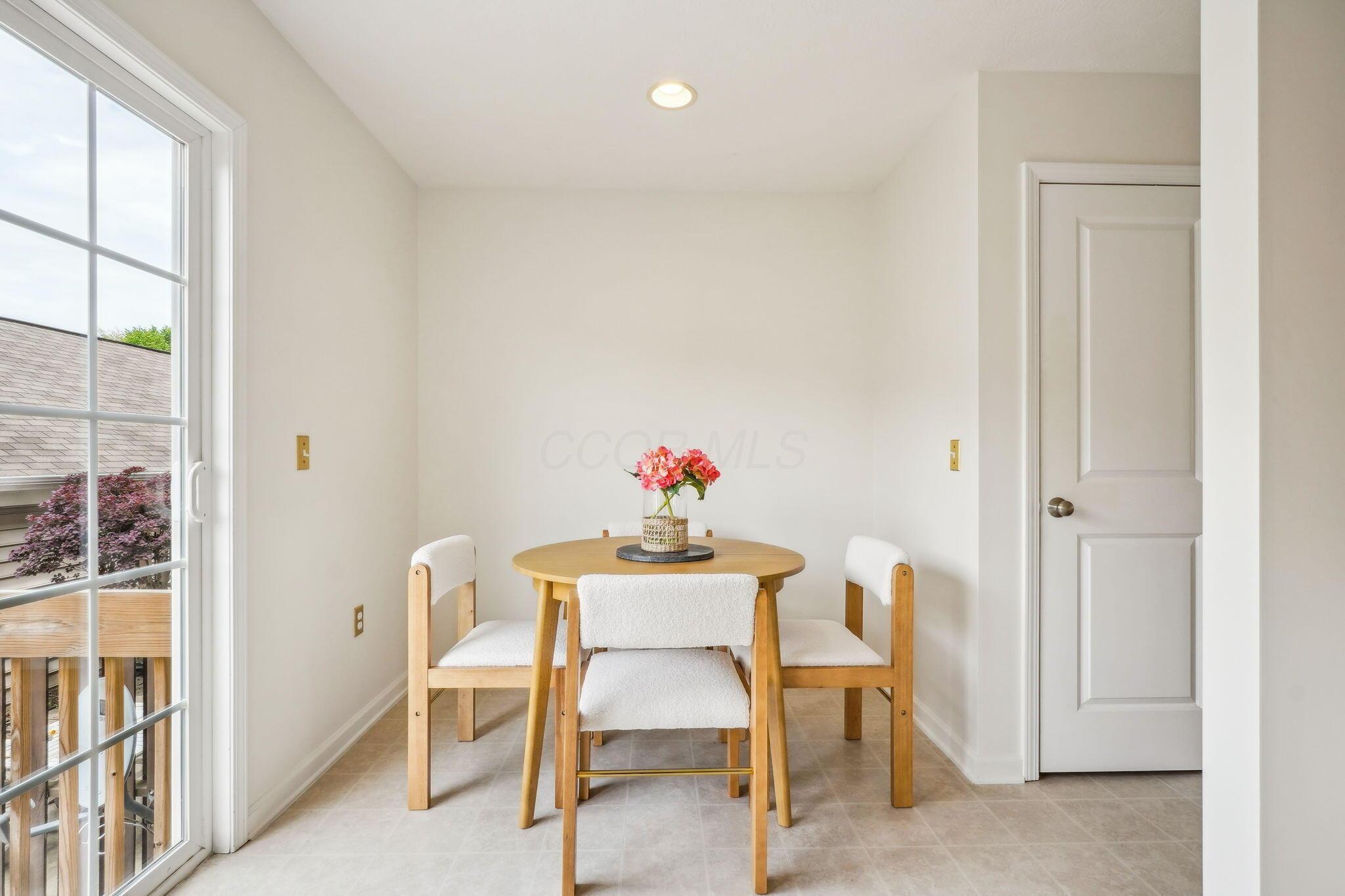 3857 Dowitcher Lane, Columbus, Ohio image 9