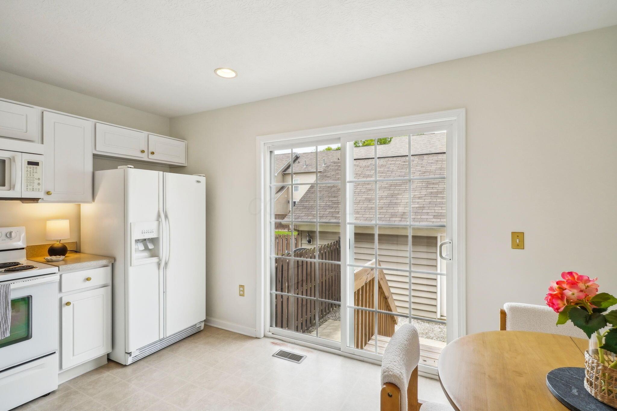 3857 Dowitcher Lane, Columbus, Ohio image 13