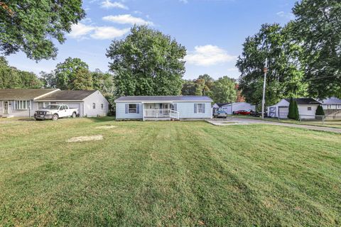 Photo of 512 Collins Street, Bremen, OH 43107 (MLS # 225035602) Photo of 512 Collins Street, Bremen, OH 43107 (MLS # 225035602)