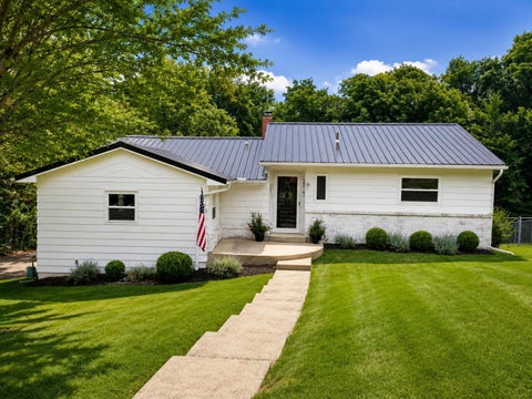Photo of 729 Glenwood Drive, Logan, OH 43138 (MLS # 226028285)