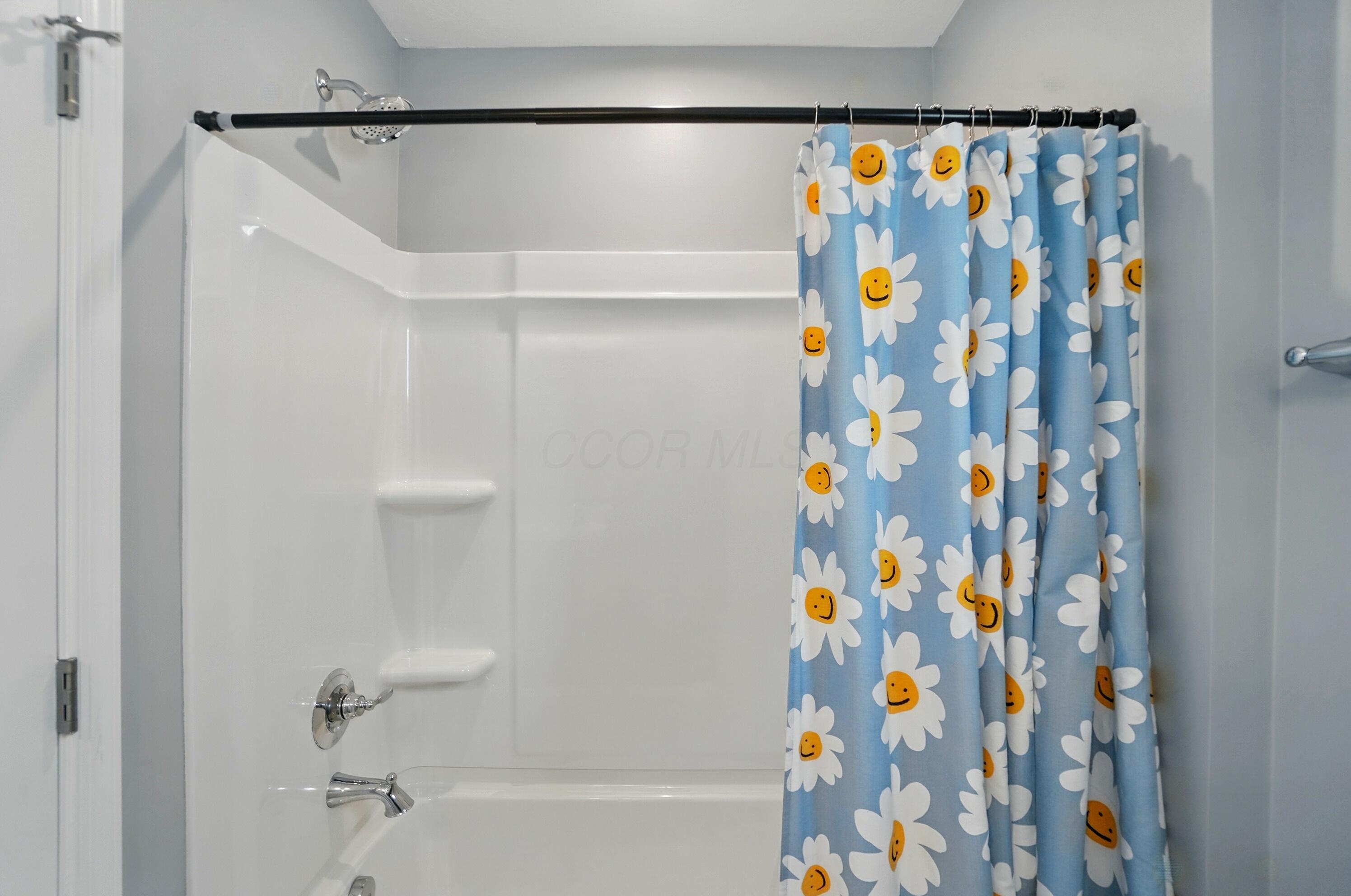 3867 Mason Lane, Grove City, Ohio image 33