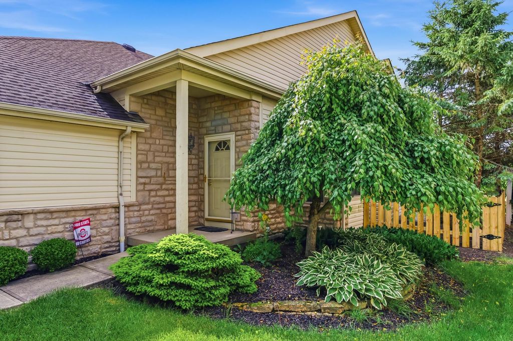 Photo of 124 Braddington Court, Delaware, OH 43015 (MLS # 226017166)