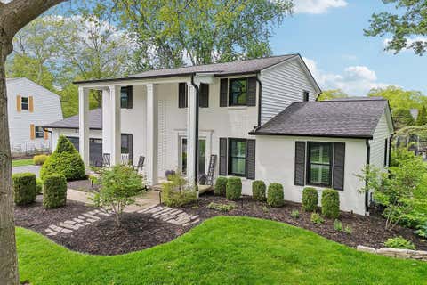 Photo of 908 Colony Way, Columbus, OH 43235 (MLS # 226015944)