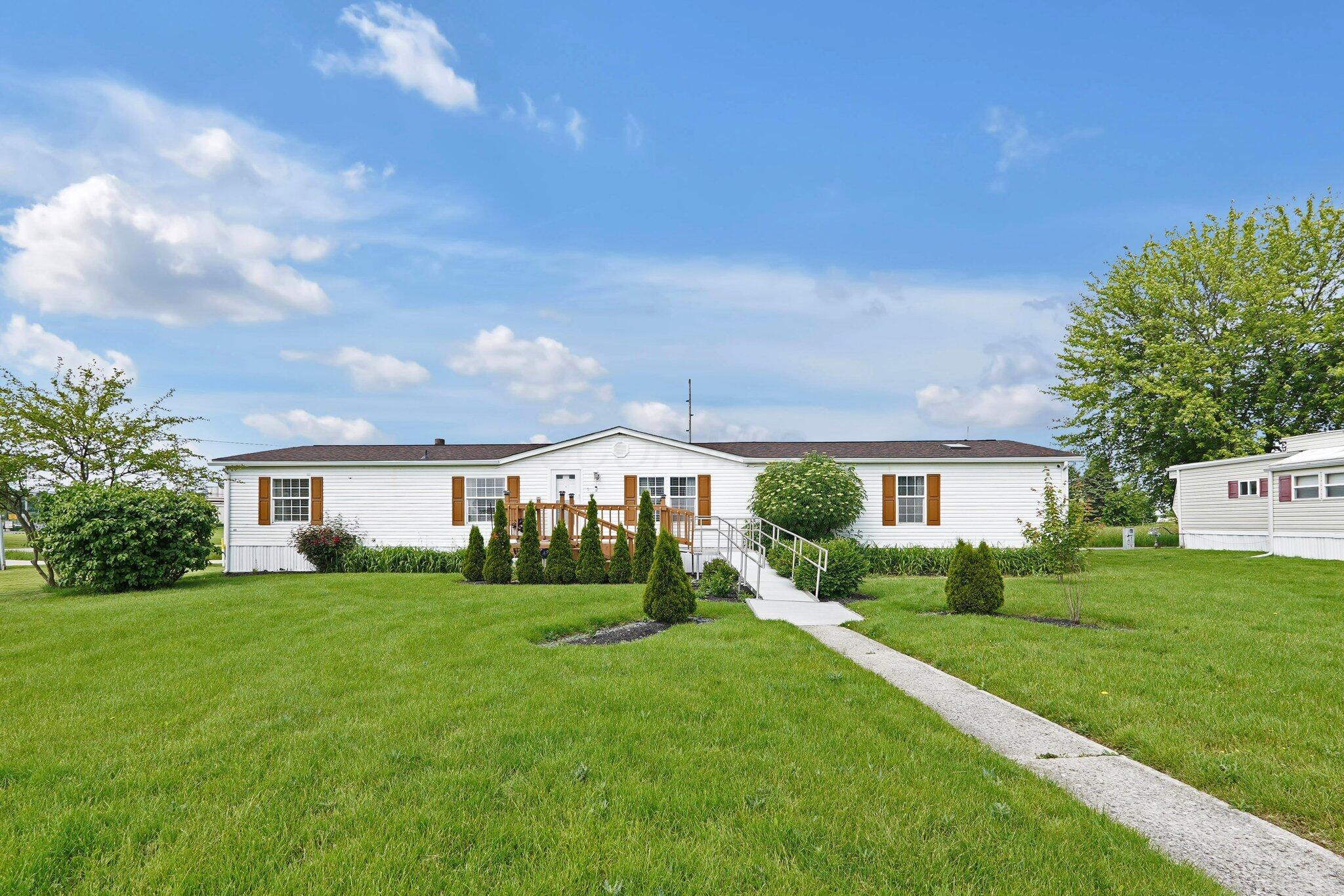 1 Hillcrest Drive, Marysville, Ohio image 2