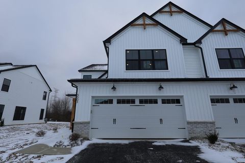 Photo of 5503 Fawnsbury Court, Powell, OH 43065 (MLS # 225032288)