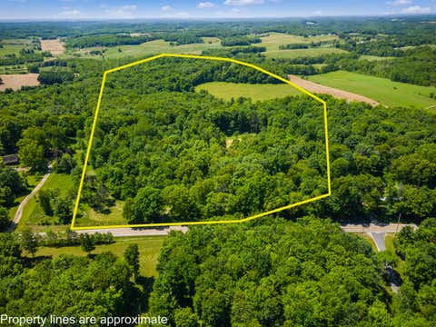 Photo of 12929 Pleasant Valley Road NE, Utica, OH 43080 (MLS # 226021047)